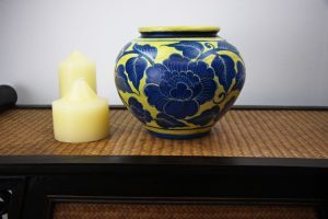 20cm Hand Painted Pottery Gold With Blue Flower And Leaf Design