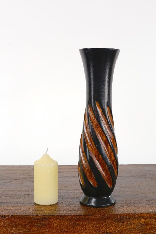 30cm Mangowood Vase Chiseled Spiral Design