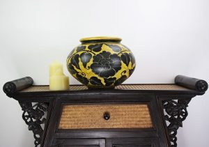 32cm Hand Painted Pottery Gold With Black Flower And Leaf Design