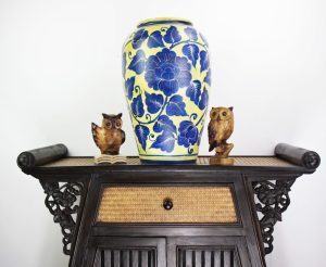 47cm Hand Painted Pottery Gold With Blue Flower And Leaf Design