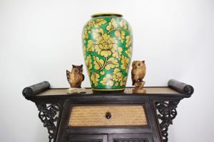 47cm Hand Painted Pottery Green With Gold Flower And Leaf Design