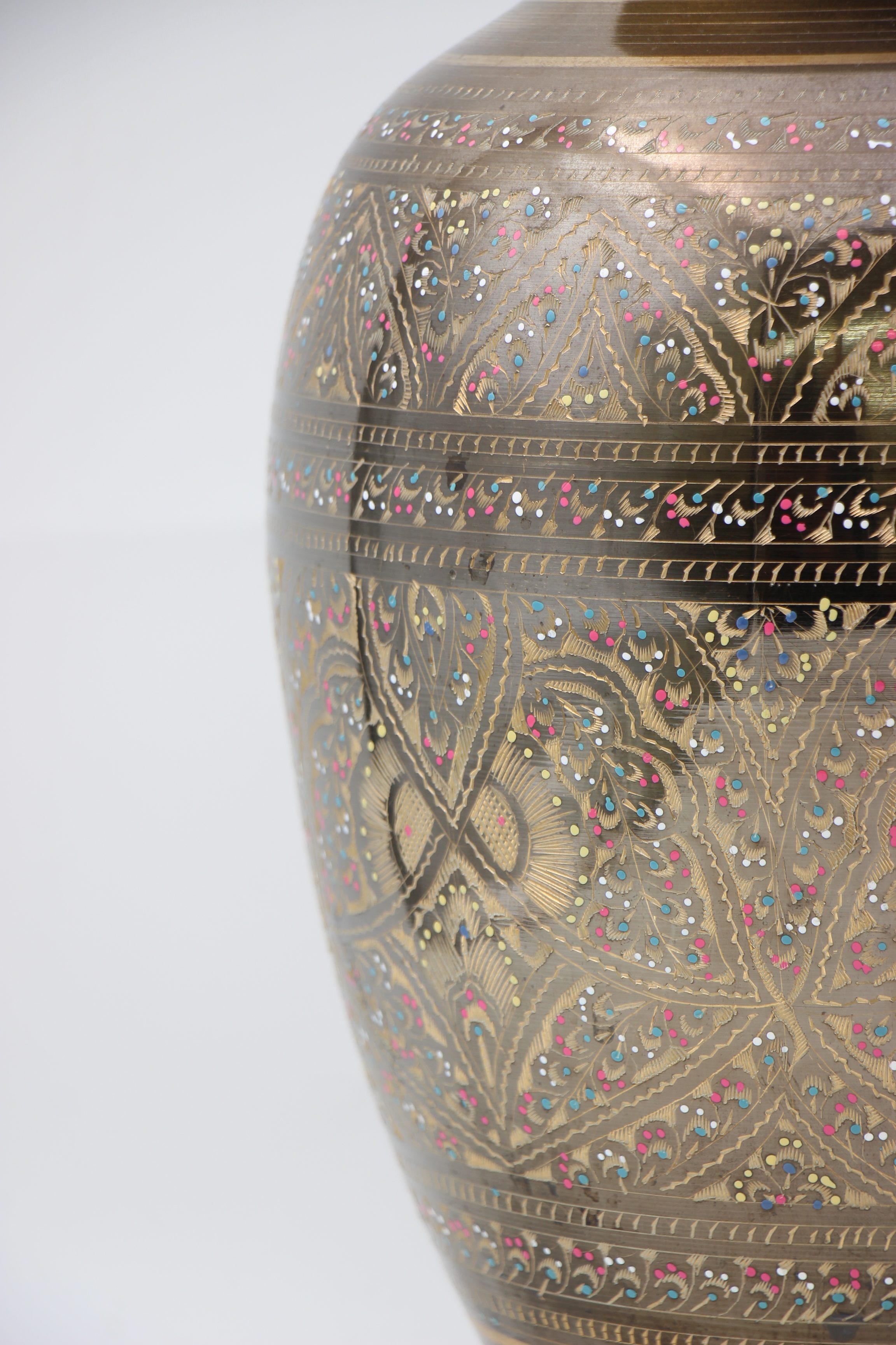 Brass Handcrafted Etched Painted Chinese Jar Vase 2