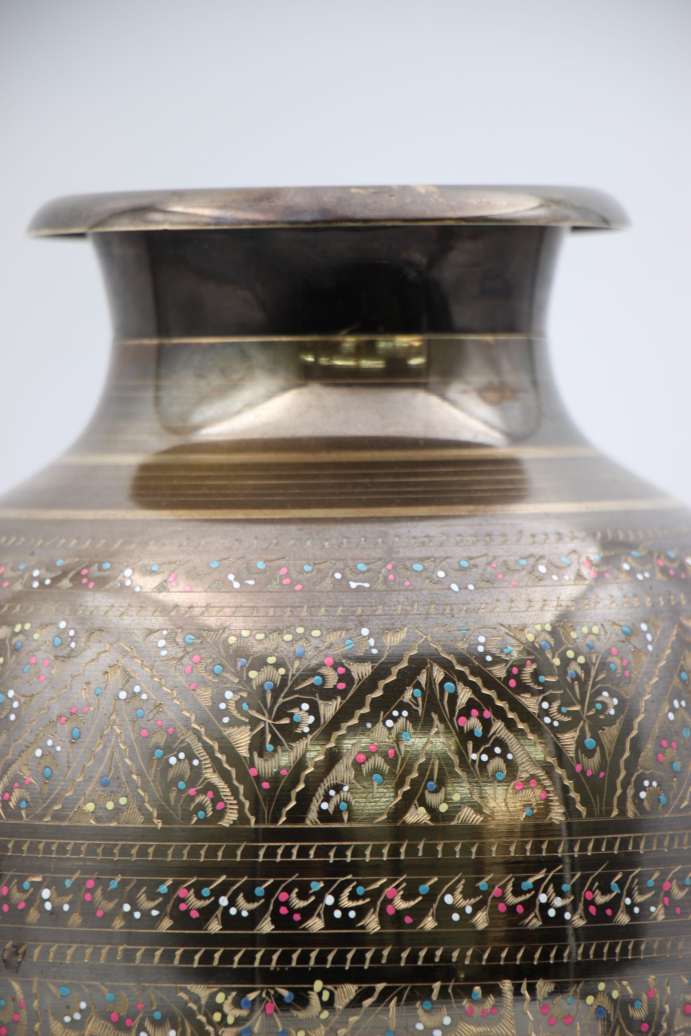 Brass Handcrafted Etched Painted Chinese Jar Vase 3