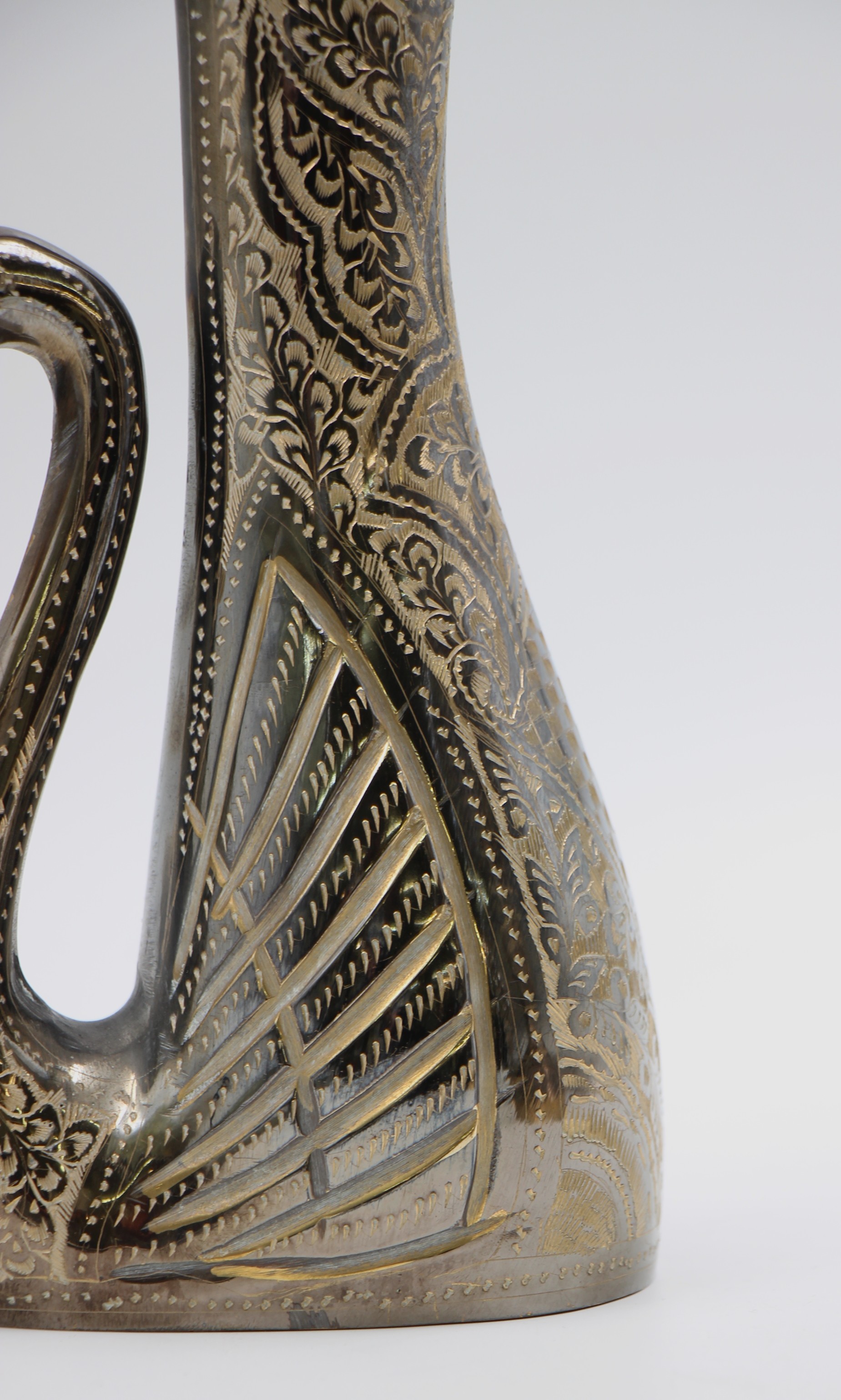 Brass Handcrafted Swan Vase 30 cm 2
