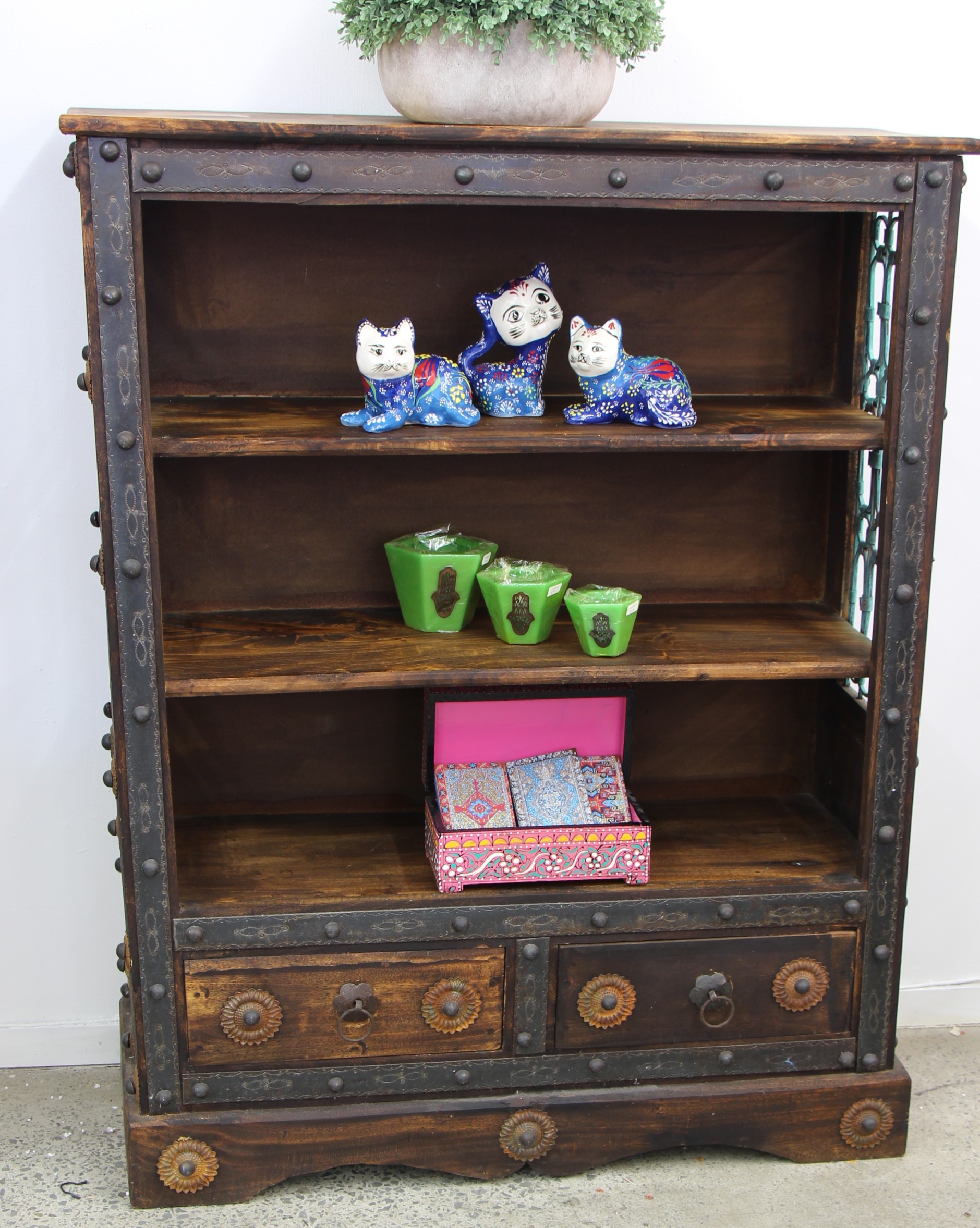 Medium Jali Display Unit 1