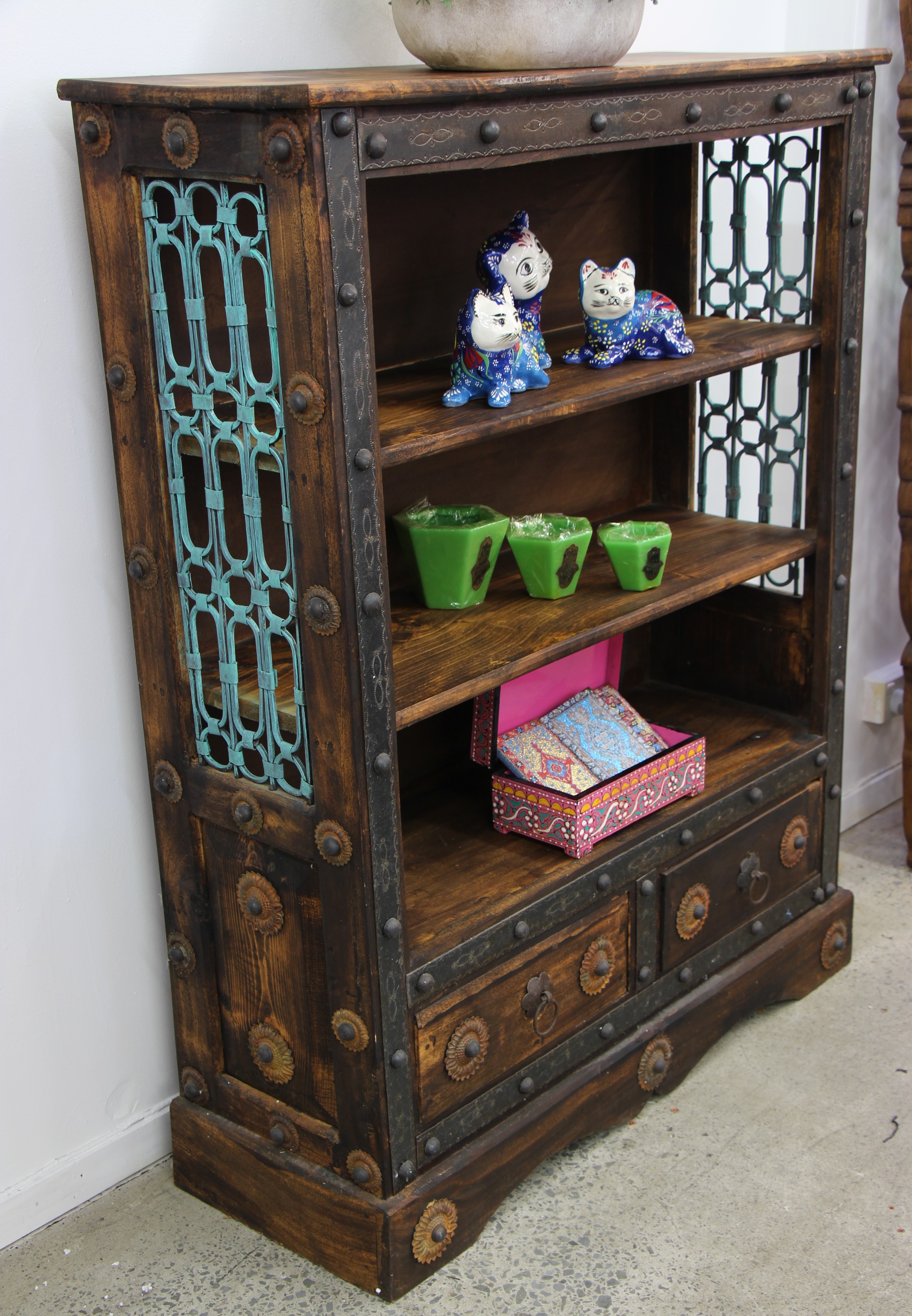 Medium Jali Display Unit 2