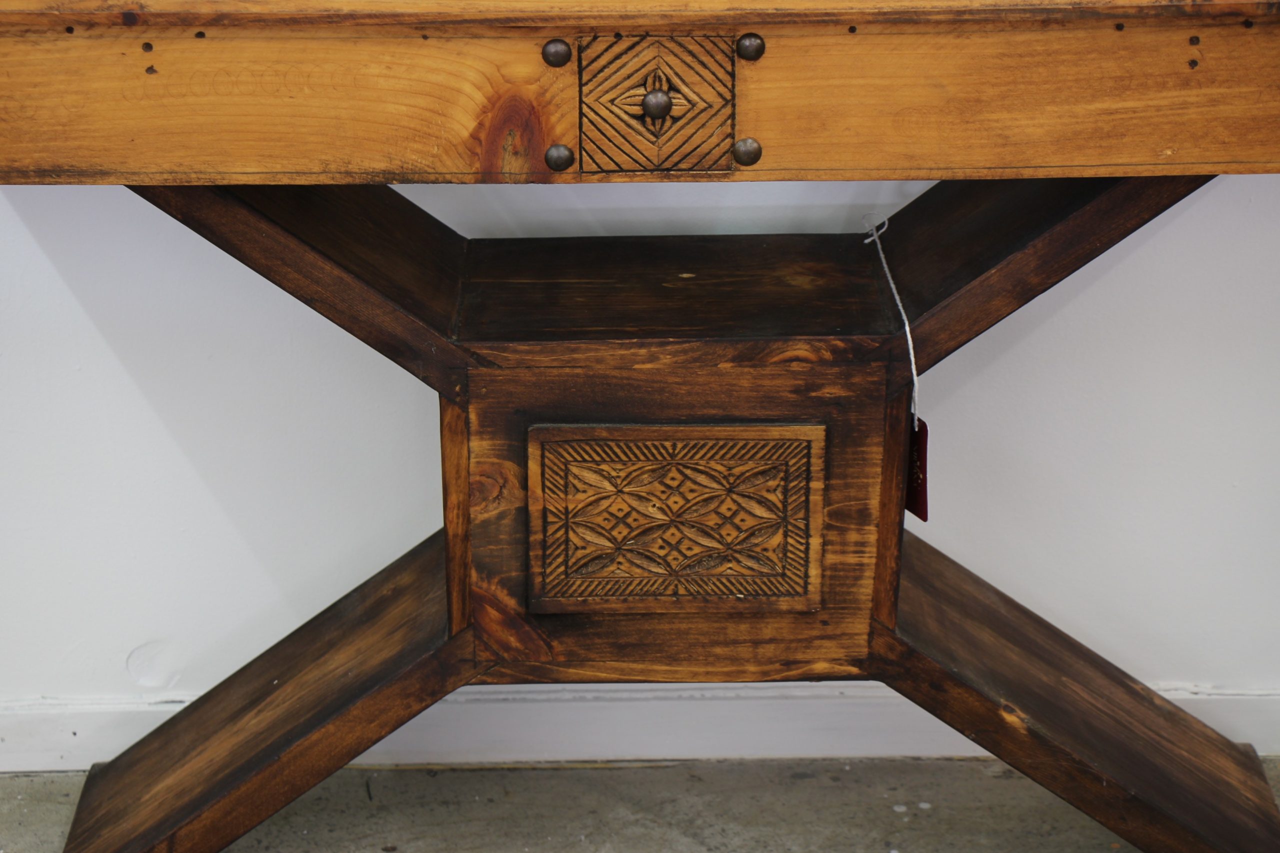 X Table With Antique Grate 2